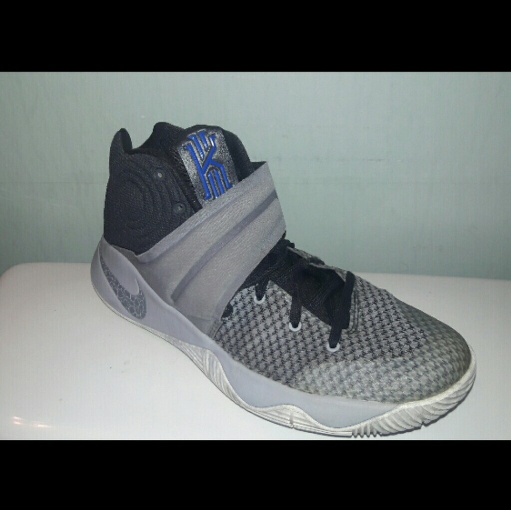 Nike// Kyrie 2// Gray Color